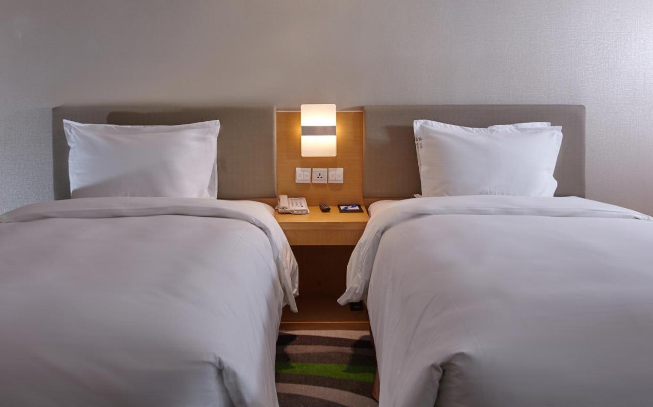 Holiday Inn Express Tangshan Downtown By Ihg Экстерьер фото