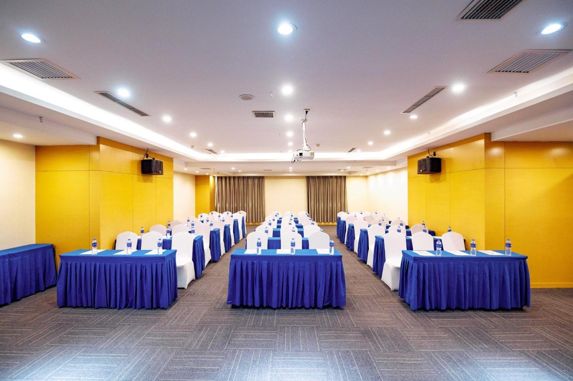 Holiday Inn Express Tangshan Downtown By Ihg Экстерьер фото
